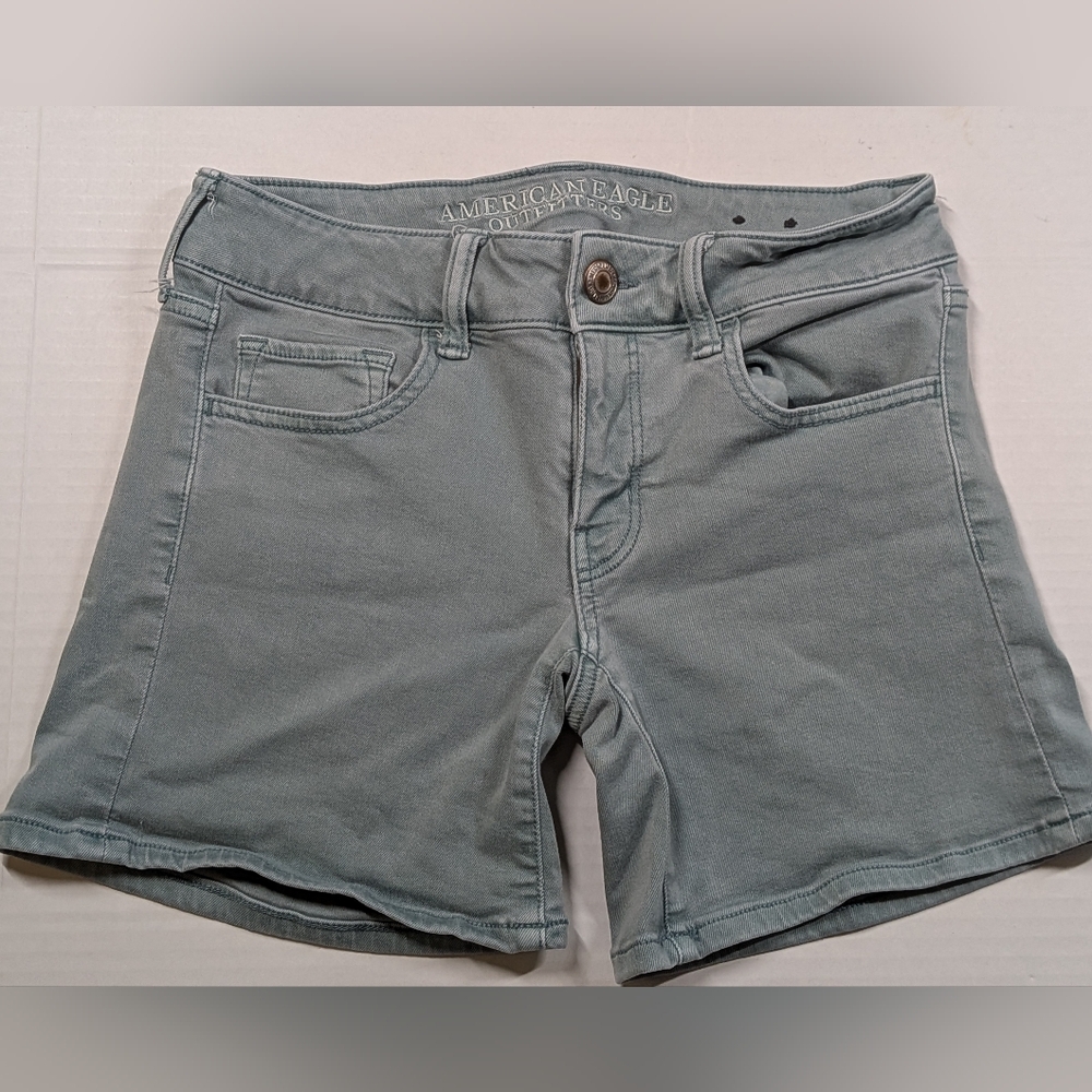 American Eagle Olive Green midi shorts
